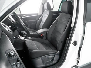 Внедорожник Volkswagen Tiguan 2014 года, 1819000 рублей, Воронеж