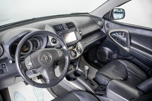 Внедорожник Toyota RAV4 2011 года, 1399000 рублей, Пермь
