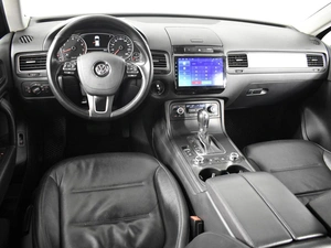 Внедорожник Volkswagen Touareg 2013 года, 2423300 рублей, Казань