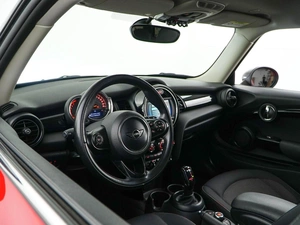 Хетчбэк MINI Cooper 2018 года, 2077077 рублей, Москва
