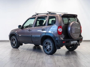 Внедорожник Chevrolet Niva 2016 года, 649000 рублей, Саратов