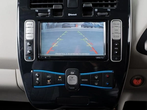 Хетчбэк Nissan Leaf 2011 года, 599000 рублей, Тюмень