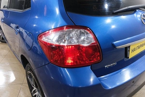 Хетчбэк Toyota Auris 2012 года, 1099000 рублей, Новокузнецк
