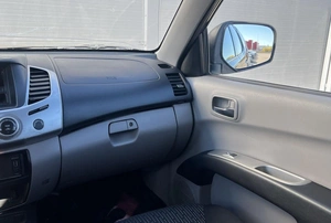 Пикап Mitsubishi L200 2013 года, 1632000 рублей, Солонцы