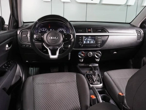 Хетчбэк Kia Rio X-Line 2019 года, 1599000 рублей, Воронеж