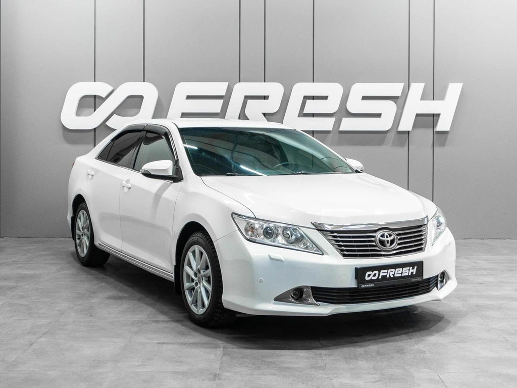 Седан Toyota Camry 2014 года, 1749000 рублей, Тюмень
