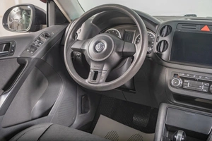 Внедорожник Volkswagen Tiguan 2010 года, 1099000 рублей, Томск