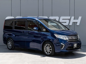 Минивэн Honda Stepwgn 2017 года, 2040000 рублей, Краснодар