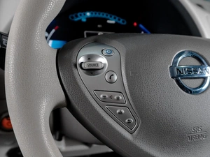 Хетчбэк Nissan Leaf 2010 года, 569000 рублей, Тюмень