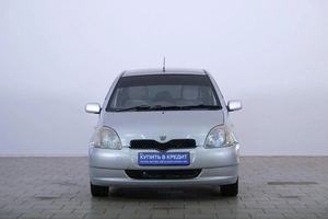 Хетчбэк Toyota Vitz 2000 года, 389000 рублей, Омск