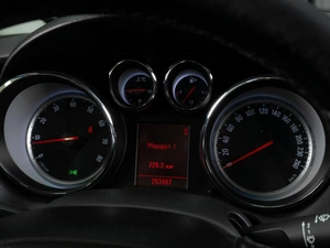 Хетчбэк Opel Astra 2010 года, 489000 рублей, Тюмень