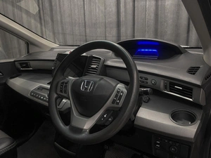 Минивэн Honda Freed 2012 года, 1019000 рублей, Красноярск