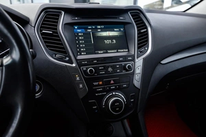 Внедорожник Hyundai Santa Fe 2017 года, 2350000 рублей, Ульяновск