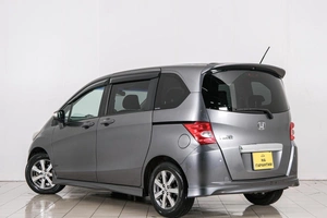 Минивэн Honda Freed 2010 года, 1079000 рублей, Красноярск