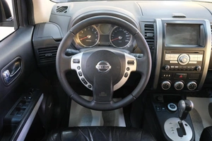 Внедорожник Nissan X-Trail 2010 года, 1099000 рублей, Омск