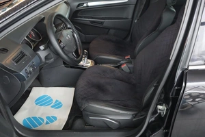 Хэтчбек Opel Astra 2008 года, 560000 рублей, Мирное