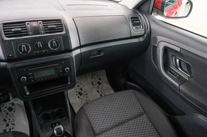 Хетчбэк Skoda Fabia 2013 года, 299000 рублей, Красноярск