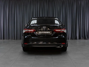 Седан Toyota Camry 2021 года, 3099000 рублей, Тюмень