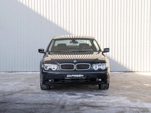 Седан BMW 7 серия 2004 года, 1990000 рублей, Краснодар
