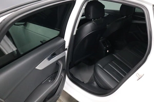 Седан Audi A4 2016 года, 2130000 рублей, Курск