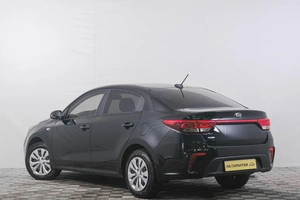 Седан Kia Rio 2017 года, 1549000 рублей, Кемерово
