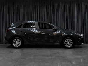 Хетчбэк Kia Ceed 2018 года, 1627000 рублей, Тюмень