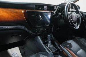 Хетчбэк Toyota Auris 2015 года, 1599000 рублей, Новокузнецк