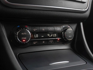 Внедорожник Mercedes-benz GLA-класс 2016 года, 2199000 рублей, Тюмень