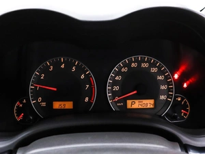 Седан Toyota Corolla Axio 2009 года, 790000 рублей, Красноярск