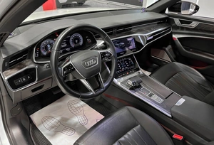 Седан Audi A6 2019 года, 4400000 рублей, Красноярск