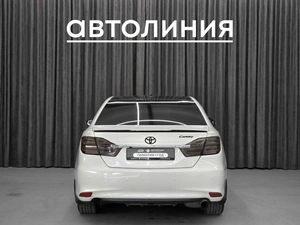 Седан Toyota Camry 2017 года, 1729412 рублей, Красноярск