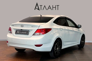 Седан Hyundai Solaris 2016 года, 769000 рублей, Красноярск
