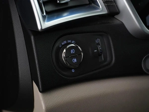 Внедорожник Cadillac SRX 2011 года, 1097779 рублей, Москва