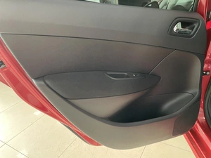 Хетчбэк Peugeot 308 2011 года, 527000 рублей, Солонцы
