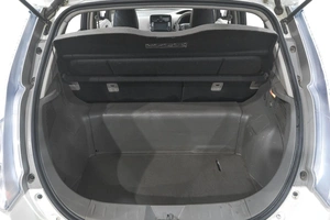 Хетчбэк Nissan Leaf 2012 года, 679000 рублей, Новокузнецк