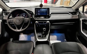 Внедорожник Toyota RAV4 2021 года, 3697000 рублей, Красноярск