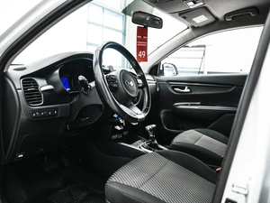 Седан Kia Rio 2019 года, 1350000 рублей, Красноярск