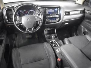 Внедорожник Mitsubishi Outlander 2015 года, 1986200 рублей, Казань