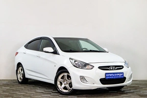 Седан Hyundai Solaris 2013 года, 769000 рублей, Сургут