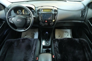 Универсал Kia Ceed 2009 года, 899000 рублей, Омск