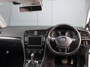 Хетчбэк Volkswagen Golf 2014 года, 1380000 рублей, Омск