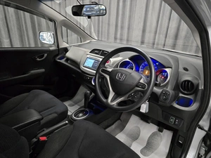 Хетчбэк Honda Fit 2013 года, 799000 рублей, Красноярск