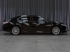 Седан Toyota Camry 2019 года, 3160000 рублей, Тюмень