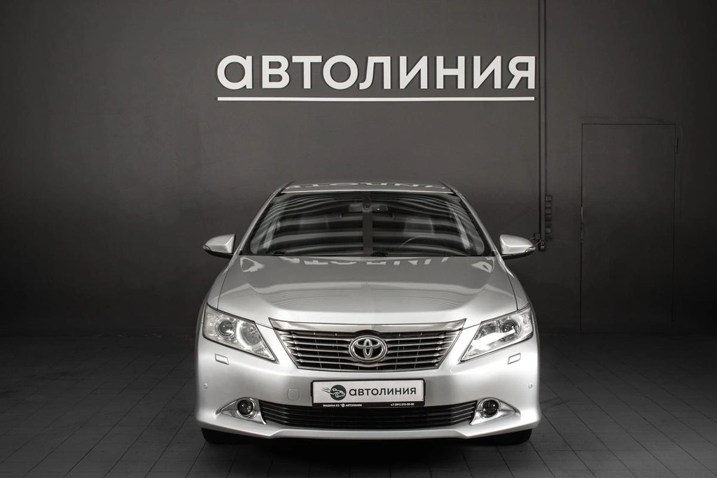 Седан Toyota Camry 2011 года, 1360000 рублей, Красноярск