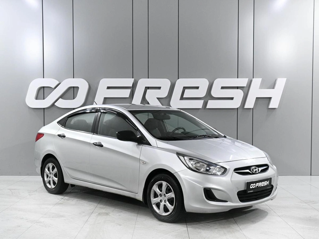 Седан Hyundai Solaris 2012 года, 918000 рублей, Аксай