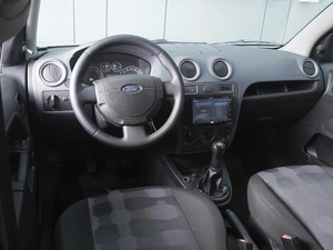 Хетчбэк Ford Fusion 2010 года, 587000 рублей, Ростов-на-Дону
