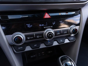 Седан Hyundai Elantra 2020 года, 1699000 рублей, Саратов