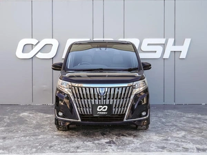 Минивэн Toyota Esquire 2018 года, 2480000 рублей, Краснодар