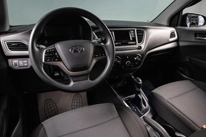 Седан Hyundai Solaris 2021 года, 1489000 рублей, Сургут