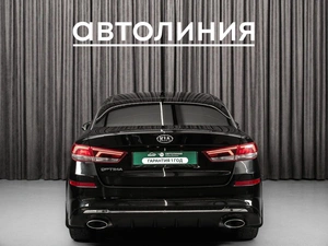 Седан Kia Optima 2018 года, 1745000 рублей, Красноярск